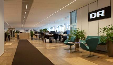 Fraster rød filt løber, DR byen (1)